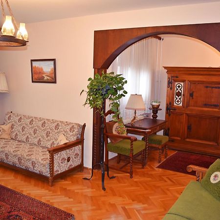 Belvarosi Classic Apartman 85 Square Meters Szombathely Luaran gambar