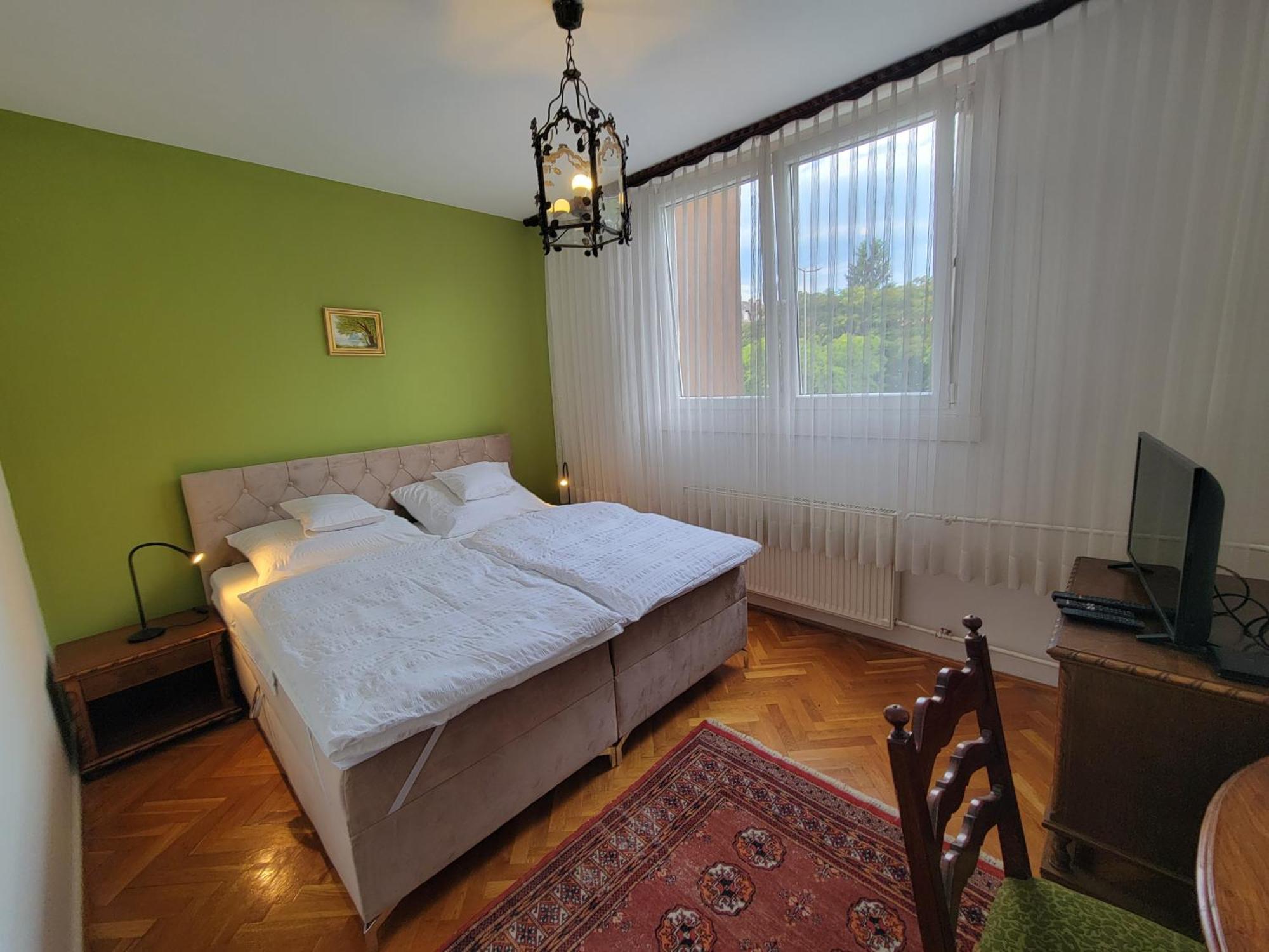 Belvarosi Classic Apartman 85 Square Meters Szombathely Luaran gambar