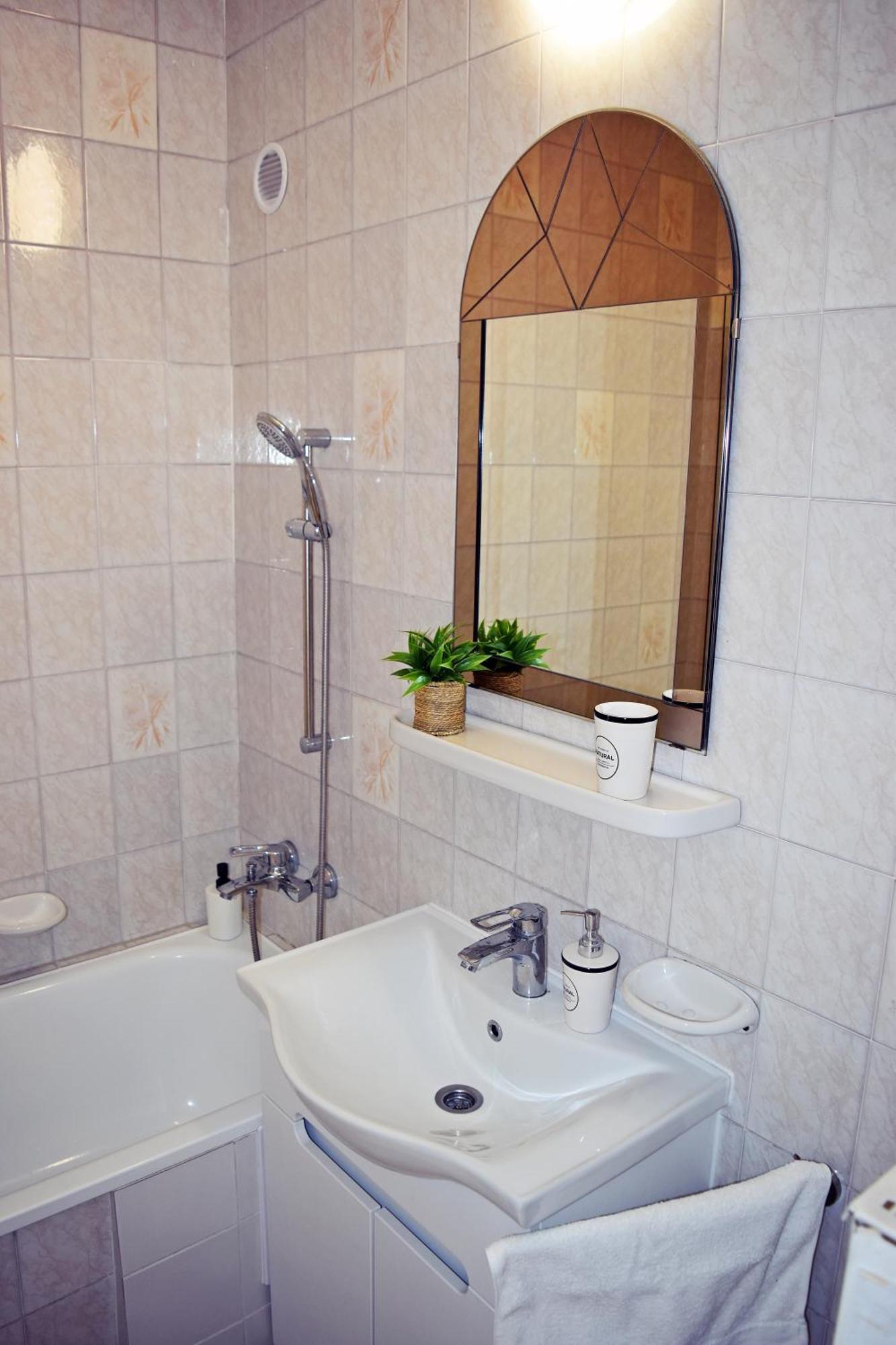Belvarosi Classic Apartman 85 Square Meters Szombathely Luaran gambar