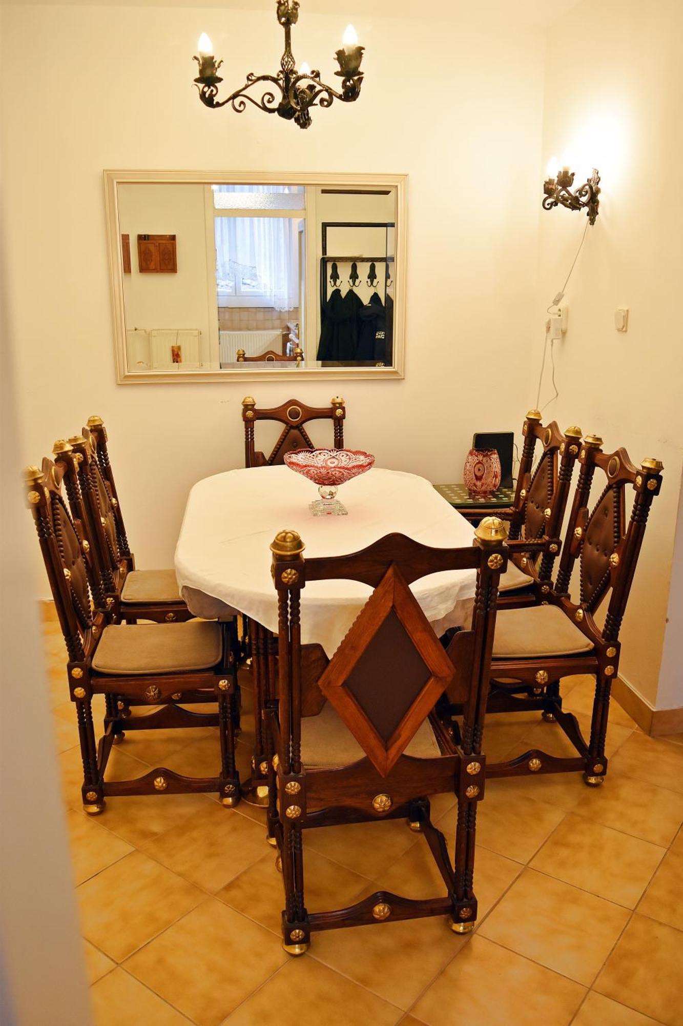 Belvarosi Classic Apartman 85 Square Meters Szombathely Luaran gambar